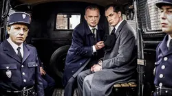 Les petits meurtres d'Agatha Christie S02E07 Le crime ne paie pas