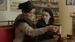 Les petits meurtres d'Agatha Christie S02E06 Cartes sur table