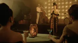 Les petits meurtres d'Agatha Christie S02E07 Le crime ne paie pas