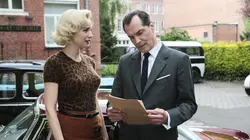 Les petits meurtres d'Agatha Christie S02E07 Le crime ne paie pas