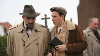 Les petits meurtres d'Agatha Christie S01E02 Am Stram Gram