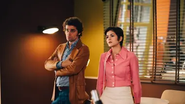 Les petits meurtres d'Agatha Christie S03E09 Mortel karma