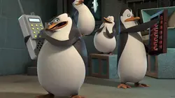 Les Pingouins de Madagascar S02E38 Léonard, le bagarrambule. - La chenille rouge