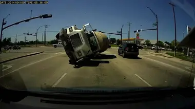 Les pires accidents : routes S01E01 Nerfs à rude épreuve