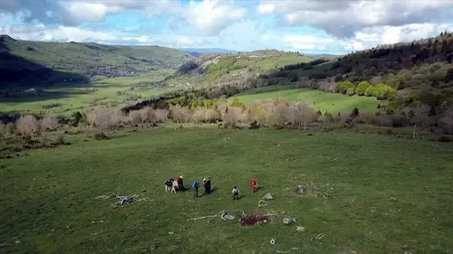 Les plus beaux treks S01E02 Le tour du Cantal