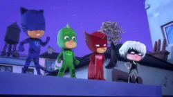 Les Pyjamasques S02E04 Gluglu et le Rayon bébéficateur / Bibou et l'éclipse lunaire