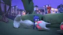 Les Pyjamasques S02E03 Yoyo et la nuit du chat