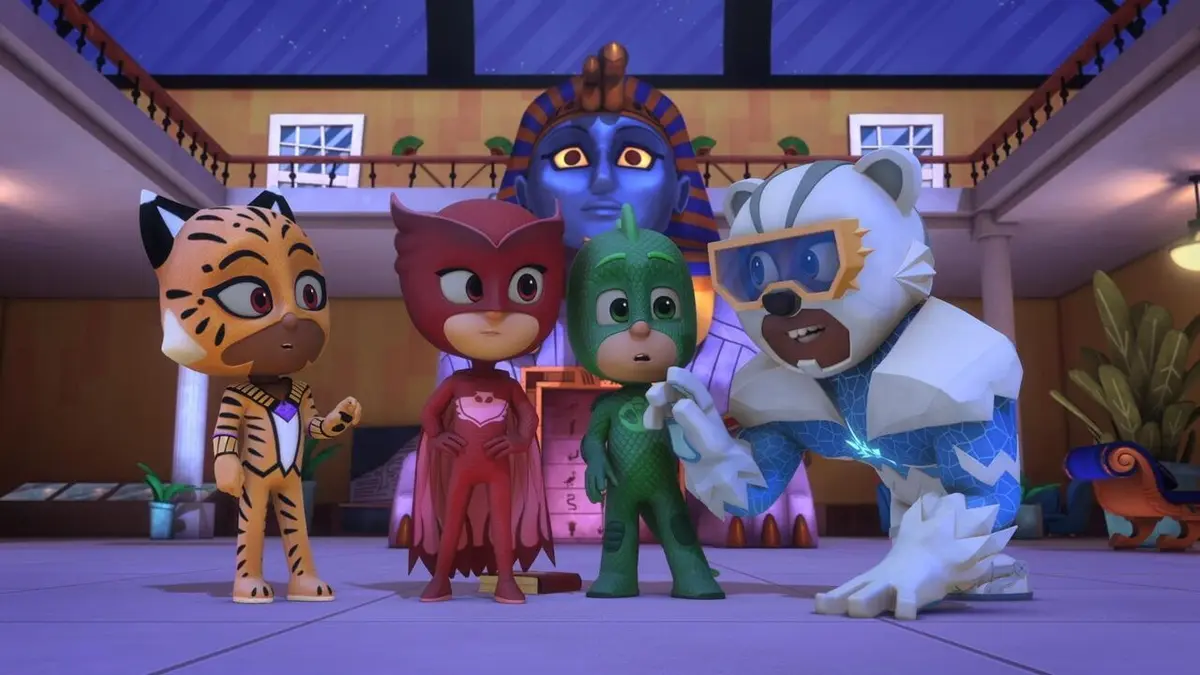 Les Pyjamasques, Power Heroes : Le cercle des héros S01E21 Bastet et le livre ensorcelé / Les Pyjamasques et la Roméo-vision