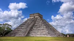 Les pyramides mayas : les secrets enfouis