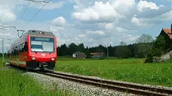 Visuel de Les quatre saisons du petit train rouge