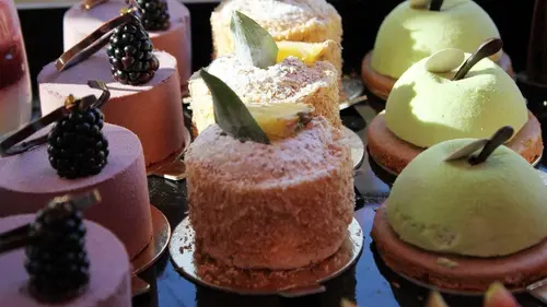 Les recettes secrètes de Raymond Blanc S02E02 Pâtisseries et gourmandises