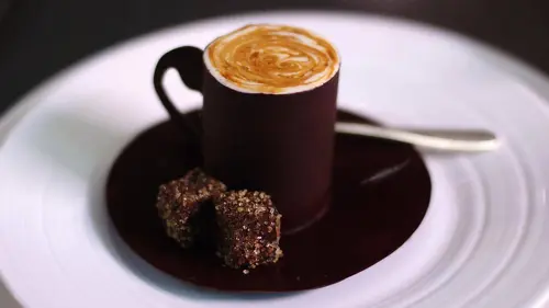 Les recettes secrètes de Raymond Blanc S01E01 Tout en chocolat