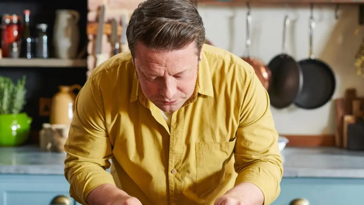 Les recettes tout en un de jamie Pâtes carbonara aux champignons