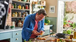 Les recettes tout en un de jamie Soupes de nouilles fumée