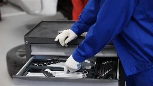 Les reines de la mécanique Profession mécanicienne