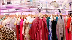 Les reines du shopping S15E1144 Spéciale meilleures amies : séduisante avec une chemise