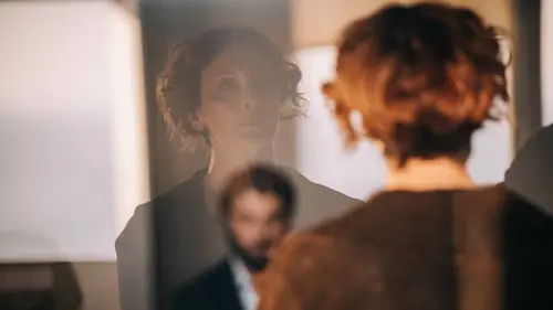 Les rescapés de l'Arianna S01E02 Mensonges