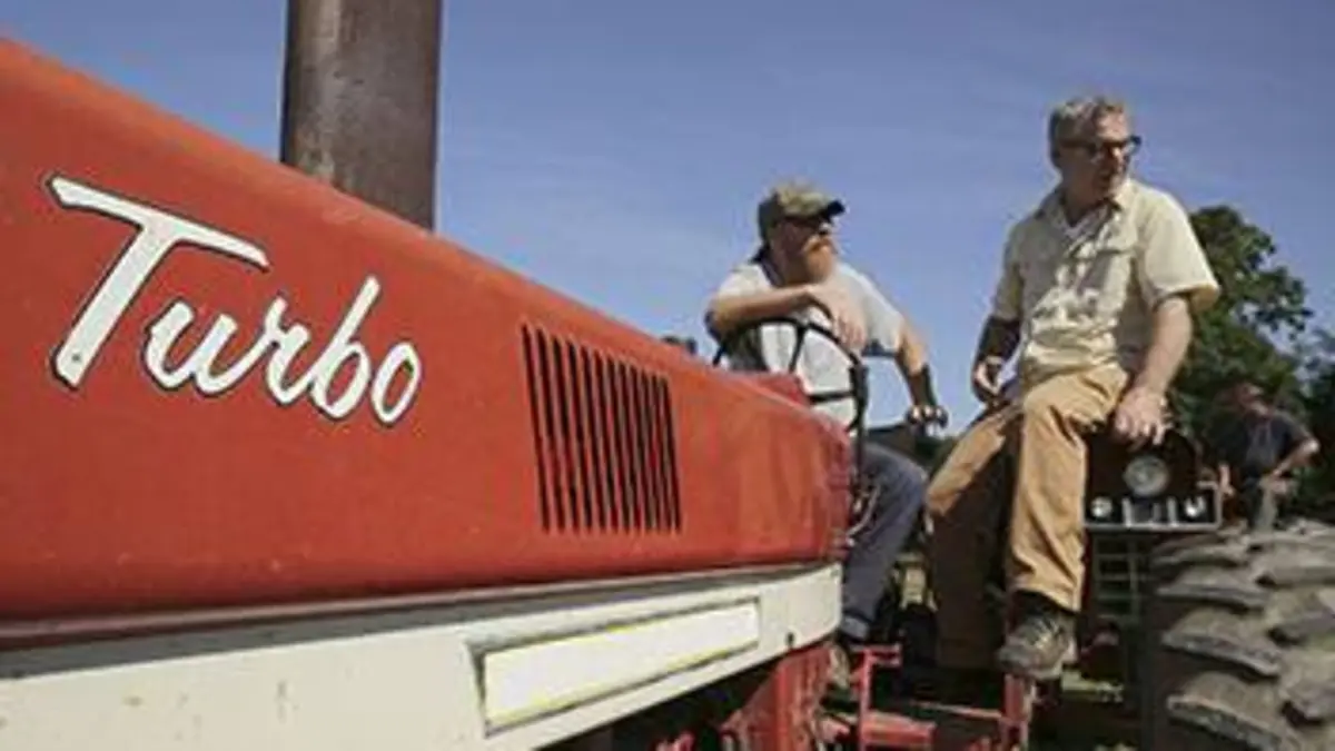 Les rois de la cabane S01E06 Un bus dans la cabane