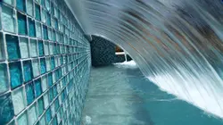 Les rois de la piscine S01E00 Champagne sous les étoiles