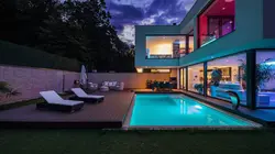 Les rois de la piscine S08E09 Un amour de tortue