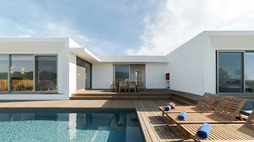 Les rois de la piscine S10E08 A la nage !