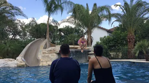 Les rois de la piscine S03E00 Les élèments se déchaînent