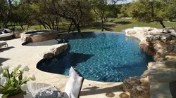 Les rois de la piscine S09E00 Trois fois plouf