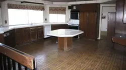 Les rois de la réno Nid de poule