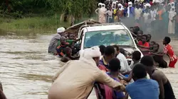 Les routes de l'impossible Tchad, le désert prend l'eau