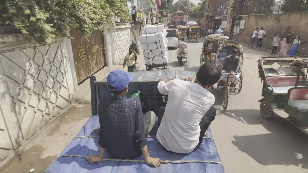 Les routes de l'impossible Bangladesh, duel à tombeau ouvert