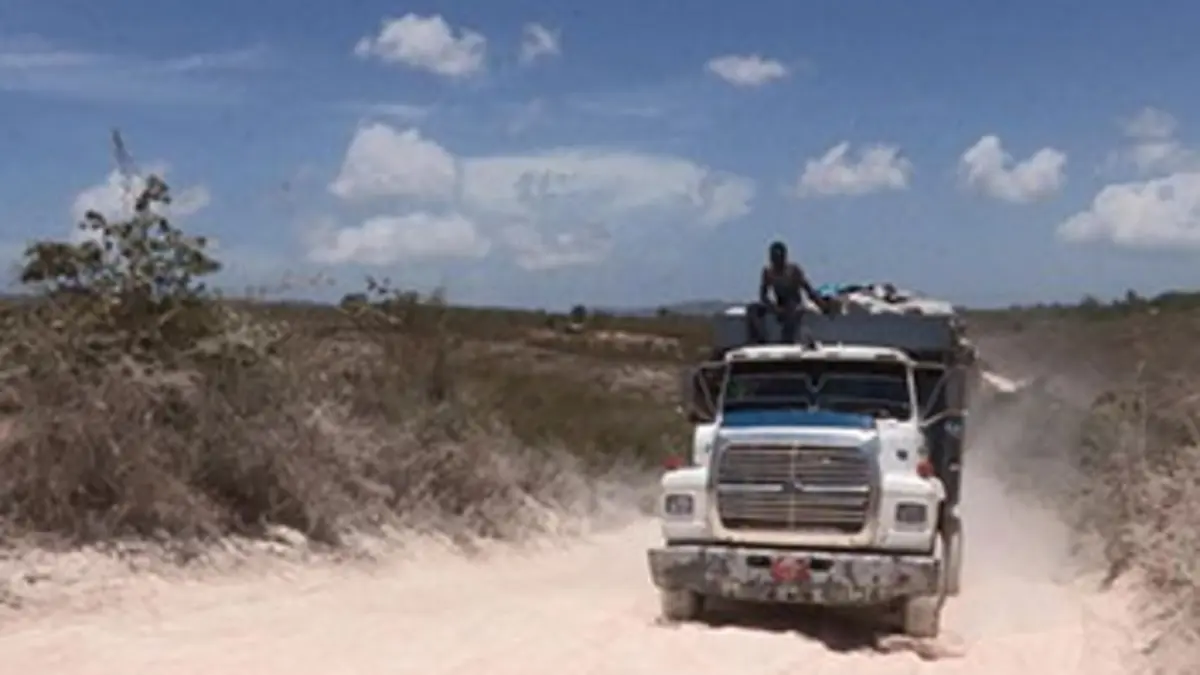 Les routes de l'impossible S08E00 Haïti, plus forte la vie