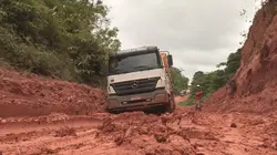 Les routes de l'impossible  S06E00 Brésil, la loi du plus fort