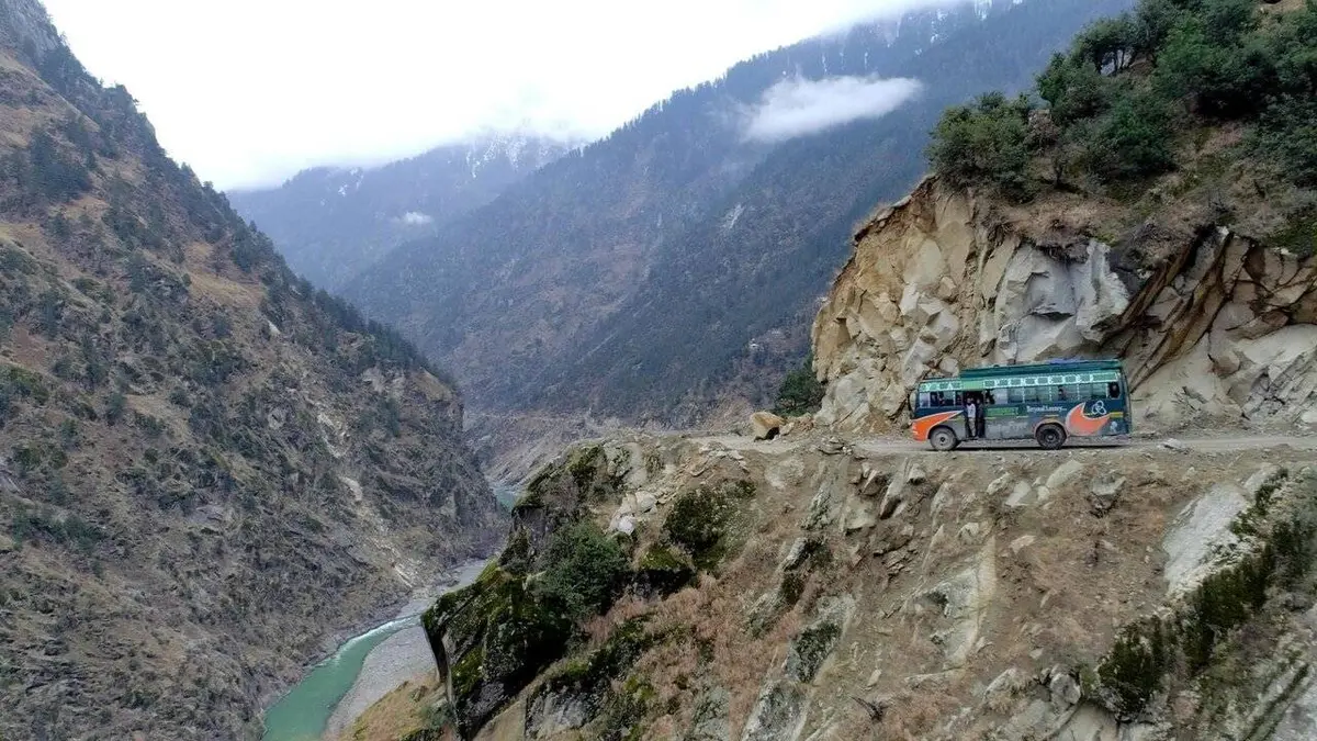 Les routes de l'impossible S11E08 Inde, les funambules de l'Himalaya