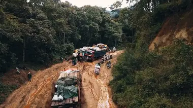 Les routes de l'impossible Burundi, débrouille à haut risque