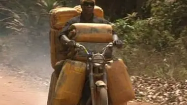 Les routes de l'impossible S04E00 Nigeria : les esclaves de l'or noir