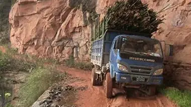 Les routes de l'impossible S08E00 Chine : le dragon ne meurt jamais !