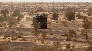 Les routes de l'impossible S13E06 Mauritanie, les convoyeurs du désert