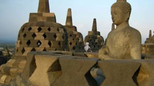 Les routes mythiques S02E04 Transindonésienne