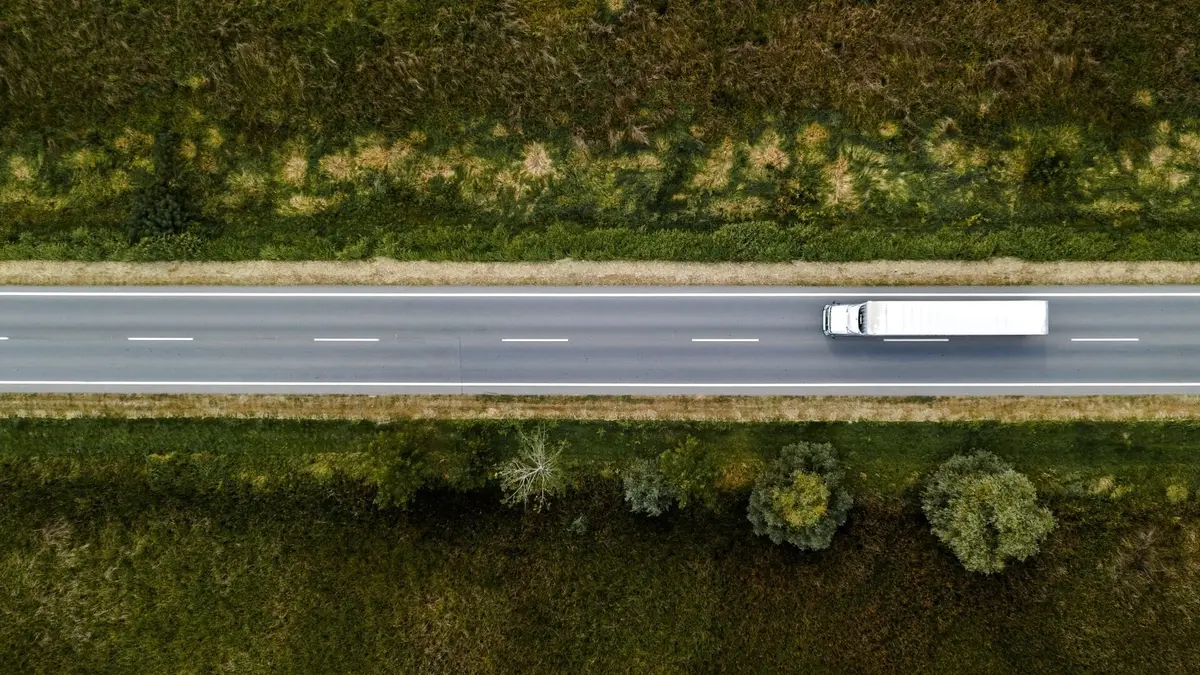 Les routiers : profession chauffeur poids lourd Sophia et l'ours du Jura