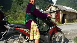 Visuel de Les sages-femmes itinérantes du Viêtnam