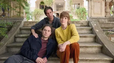 Les saisons S01E01 Eté