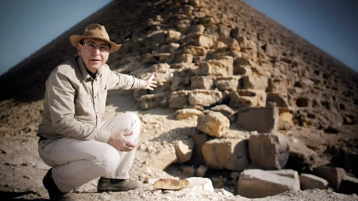 Les secrets des bâtisseurs de pyramides Le pharaon aux trois pyramides