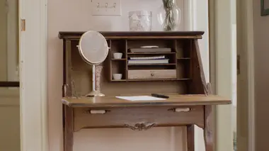 A jamais étrange