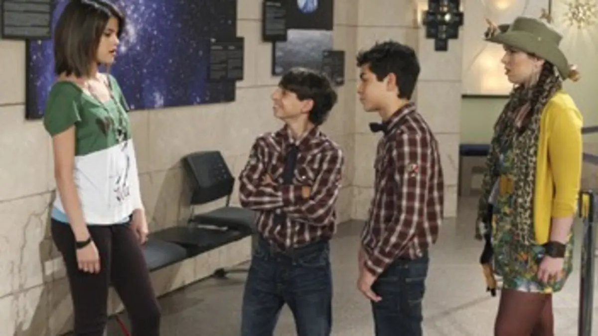 Les sorciers de Waverly Place S03E05 Une nuit au Lazerama
