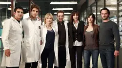 Les spécialistes : investigation scientifique S07E11 L'appât du gain