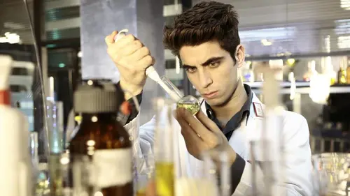 Les spécialistes : investigation scientifique S07E13 Fascination