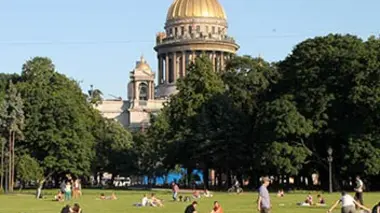 Les Nuits blanches de Saint-Pétersbourg