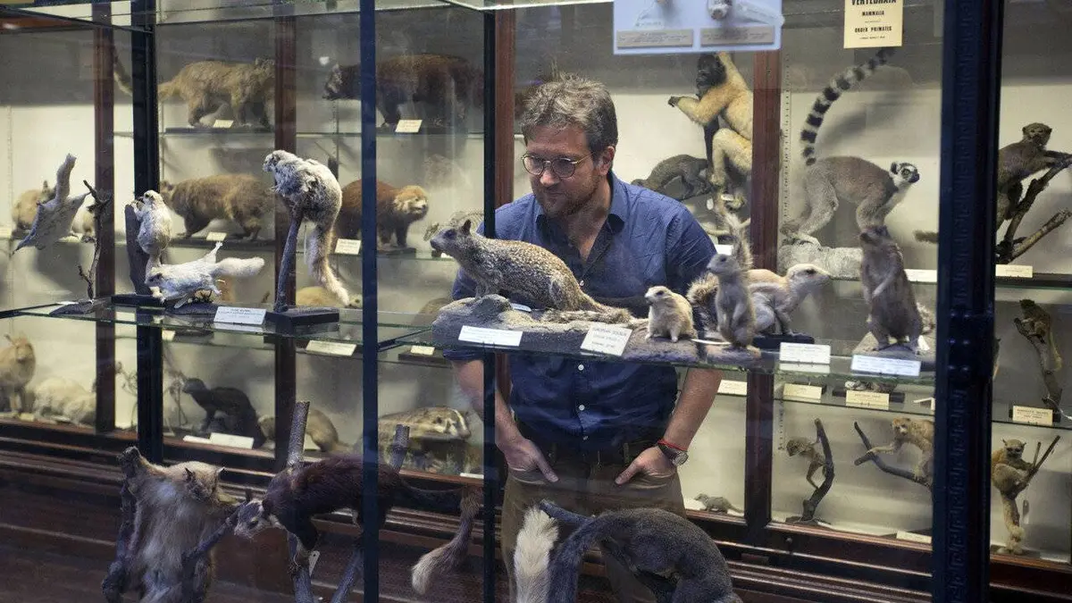 Les super-pouvoirs de la peau S01E01 Adaptabilité