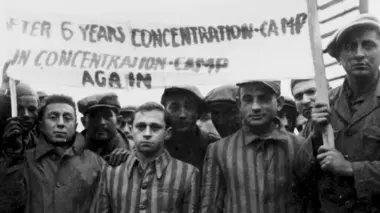 1945