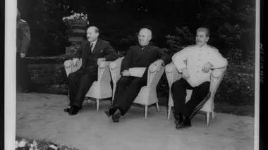 Les titans du XXe siècle S01E03 1934-1937 : l'ombre de la guerre